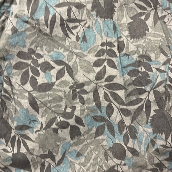 International Report short sleeve button down - Picture 2 of 3